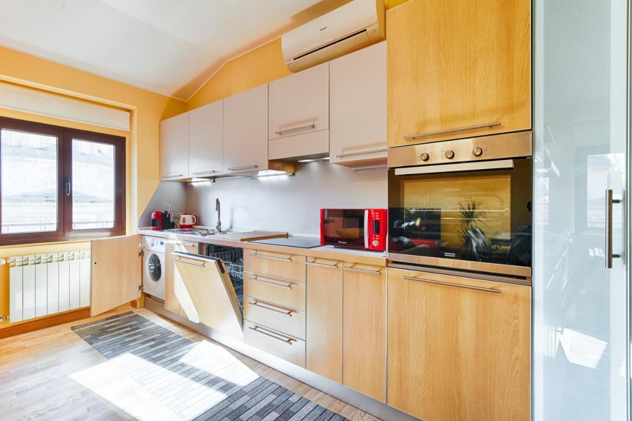 Frida Apartment Nuovo Luminoso Con Vista Aperta Triest Exterior foto