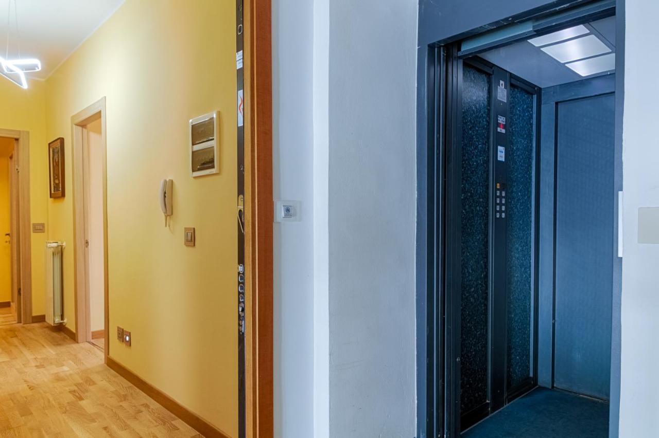 Frida Apartment Nuovo Luminoso Con Vista Aperta Triest Exterior foto